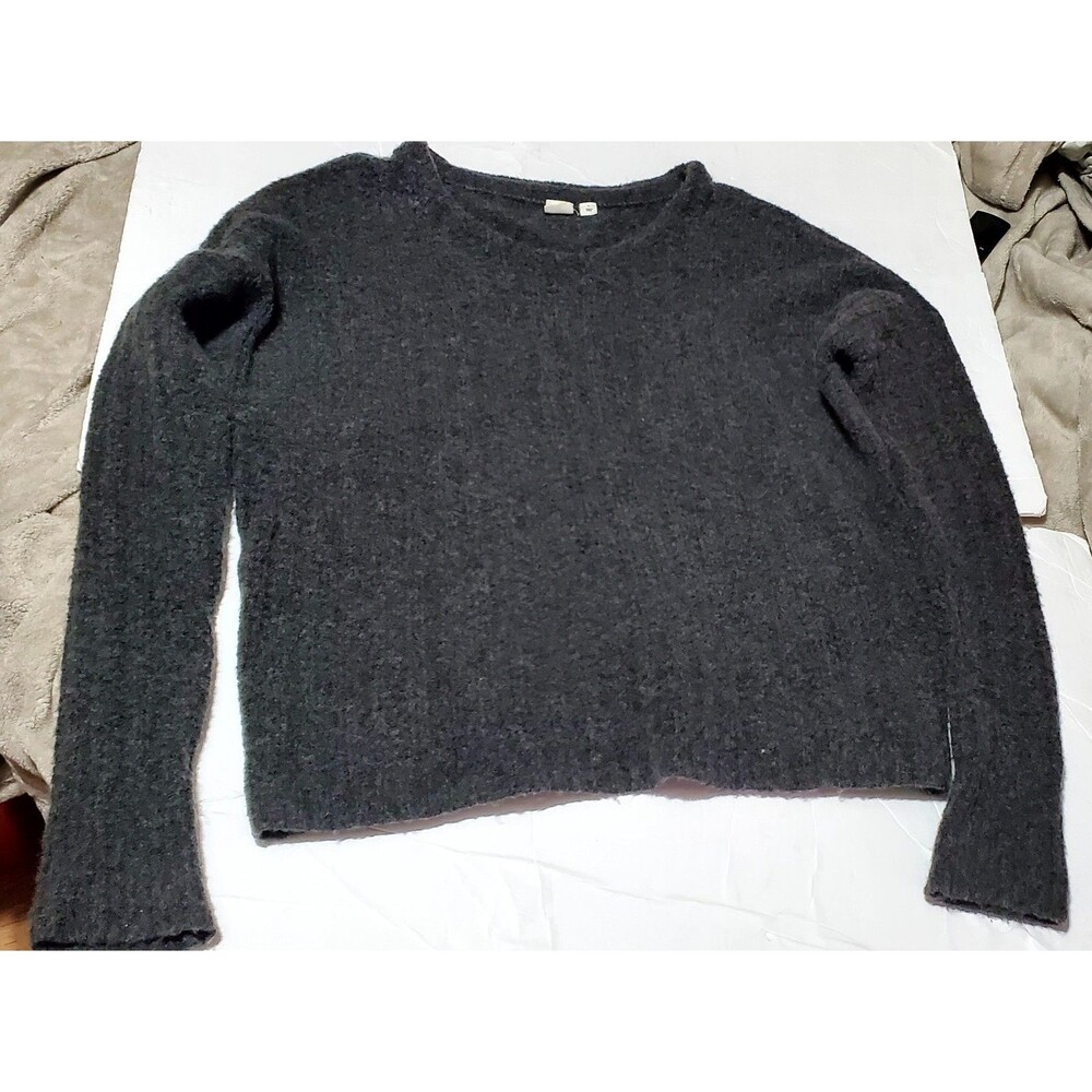 GAP Gray V-Neck Sweater Classic Knit